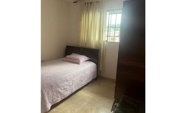 SE VENDE HERMOSA CASA EN BAVARIA AREA 260M2 CONSTRUIDOS