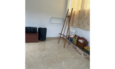 SE VENDE HERMOSA CASA EN BAVARIA AREA 260M2 CONSTRUIDOS