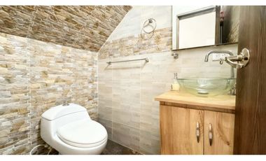 Casa de dos pisos en venta | Las Mercedes - Palmira, Valle