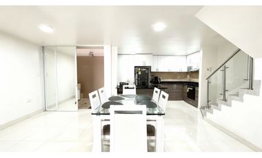 Casa de dos pisos en venta | Las Mercedes - Palmira, Valle