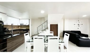 Casa de dos pisos en venta | Las Mercedes - Palmira, Valle