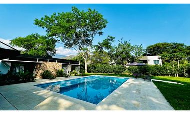 CASA FINCA LUXURY A 15 MINUTOS DE SANTA FE DE ANTIOQUIA