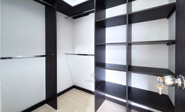 Apartamento En Venta En La Aldea, La Estrella, MGE