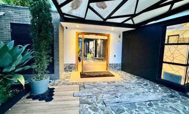 Espectacular casa en Poblado