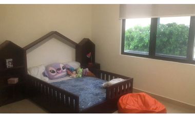 VENTA CASA AMOBLADO HOWARD