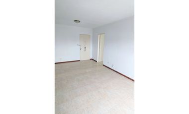 3 ambientes externos espacio cochera Falucho y 20 de Septiembre