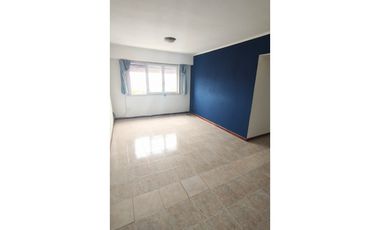 3 ambientes externos espacio cochera Falucho y 20 de Septiembre