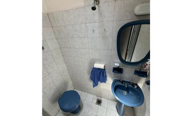 VENTA EN BLOK - CHALET DE 4 AMBIENTES + GALPON -FRANCIA Y AVELLANEDA