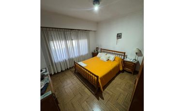 VENTA EN BLOK - CHALET DE 4 AMBIENTES + GALPON -FRANCIA Y AVELLANEDA