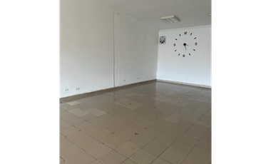 ALQUILO LOCAL EN BRISAS DEL GOLF VILLAGE GALLERY