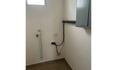 ALQUILO LOCAL EN BRISAS DEL GOLF VILLAGE GALLERY