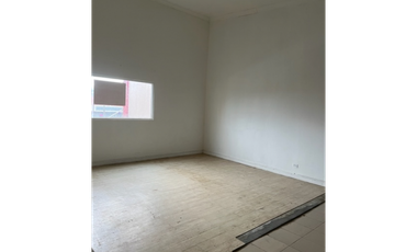 ALQUILO LOCAL EN BRISAS DEL GOLF VILLAGE GALLERY