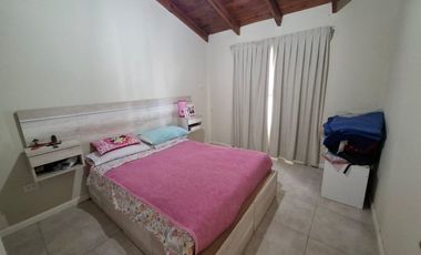 Casa en venta en Ameghino