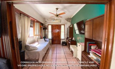 Casa en venta c/ cochera en José Mármol