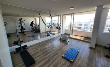 ESPACIOSO DEPARTAMENTO A PASOS DE ESTACIÓN METRO EL LLANO.