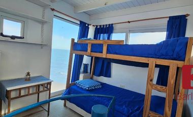 Casa en venta c/ cochera en Mar del Sur