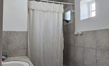 Casa en venta c/ cochera en Mar del Sur