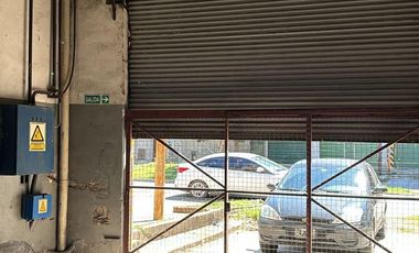 Galpón en alquiler de 570m2 en dos plantas ubicado en San Justo