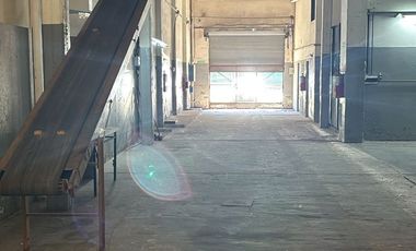 Galpón en alquiler de 570m2 en dos plantas ubicado en San Justo