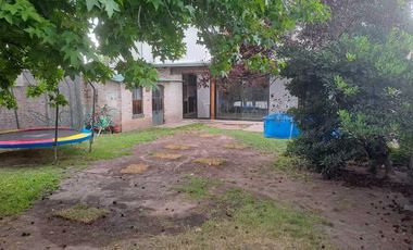 Casa en venta en Quilmes Este