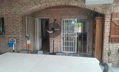 Casa en venta en Quilmes Este