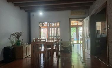 Casa en venta en Quilmes Este