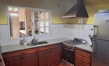 Casa en venta en Quilmes Este