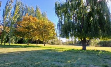 Espectacular casa/ chalet en venta, sobre ruta 143en Rama Caída