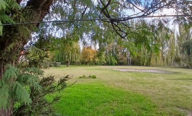 Espectacular casa/ chalet en venta, sobre ruta 143en Rama Caída