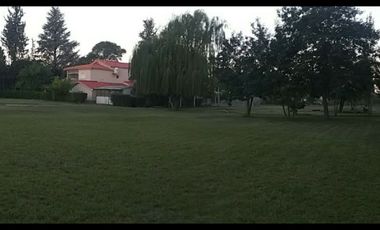 Espectacular casa/ chalet en venta, sobre ruta 143en Rama Caída