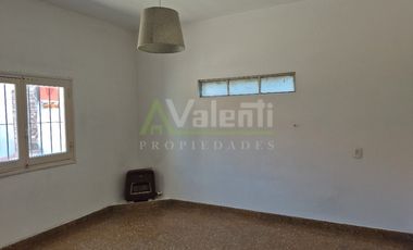 Casa PH en alquiler en Parque Quirno