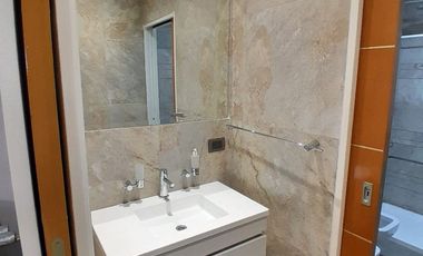 CASA 2 DORMITORIOS, COCHERA. ZONA RIO. G.BAIGORRIA