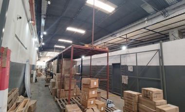 ALQUILER DEPOSITO GALPON SOBRE AV EMILIO CASTRO