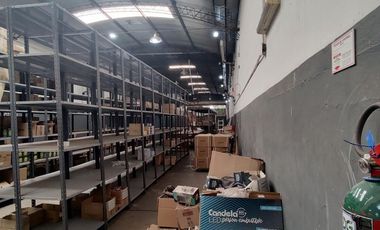 ALQUILER DEPOSITO GALPON SOBRE AV EMILIO CASTRO
