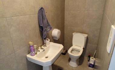 ALQUILER DEPOSITO GALPON SOBRE AV EMILIO CASTRO