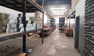 ALQUILER DEPOSITO GALPON SOBRE AV EMILIO CASTRO