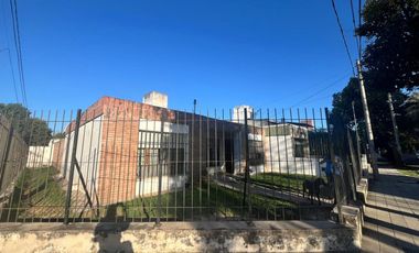 SE VENDE CASA ESQUINA BARRIO PARQUE ATLANTICA
