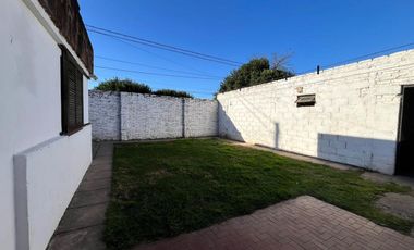 SE VENDE CASA ESQUINA BARRIO PARQUE ATLANTICA