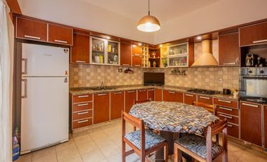 Venta PH 4 ambientes con patio y parrilla!