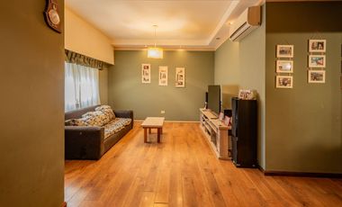 Venta PH 4 ambientes con patio y parrilla!