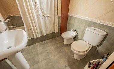 Venta PH 4 ambientes con patio y parrilla!