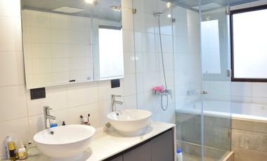 Casa en arriendo en LA REINA