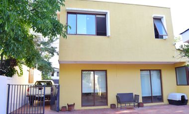 Casa en arriendo en LA REINA