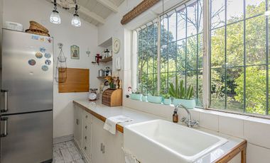 VENTA CASA QUINTA + PISCINA + PARQUE + DEPTO MERLO