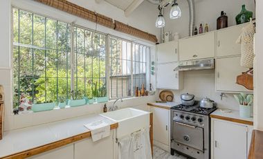 VENTA CASA QUINTA + PISCINA + PARQUE + DEPTO MERLO