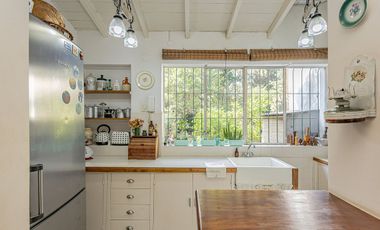 VENTA CASA QUINTA + PISCINA + PARQUE + DEPTO MERLO