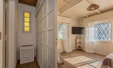 VENTA CASA QUINTA + PISCINA + PARQUE + DEPTO MERLO