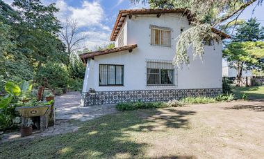 VENTA CASA QUINTA + PISCINA + PARQUE + DEPTO MERLO