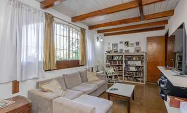VENTA CASA QUINTA + PISCINA + PARQUE + DEPTO MERLO