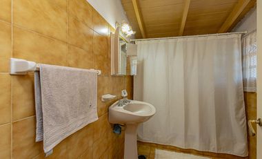 VENTA CASA QUINTA + PISCINA + PARQUE + DEPTO MERLO